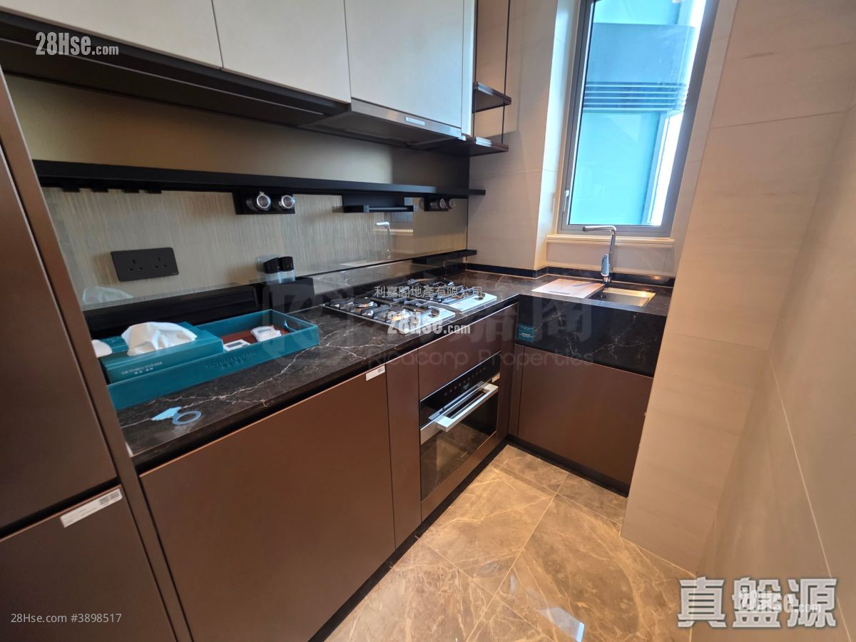 Victoria Voyage #3898517 Rental Property Detail Page - Aanzicht 4