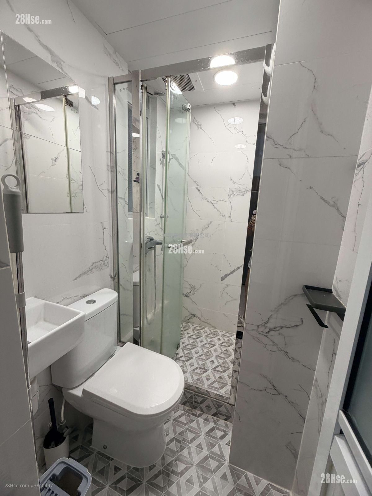 Kam Fung Building #3810497 For Sale Property Detail Page - Widok 2