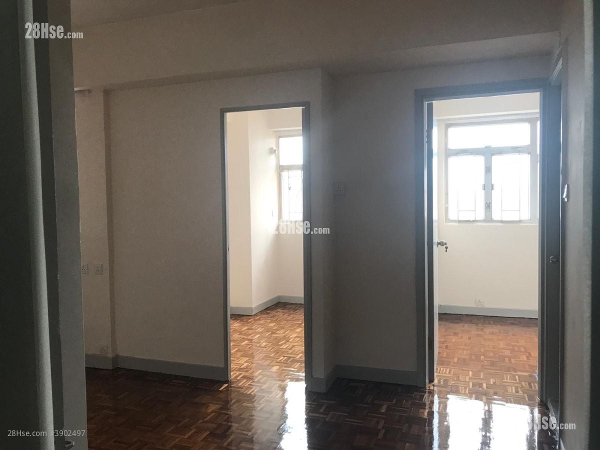 Kwan Yick Building Phase 3 Rental 2 Bedrooms , 1 Bathroom 374 ft²