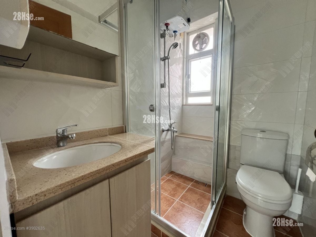 Pine Tree Building #3902635 Rental Property Detail Page - Widok 2