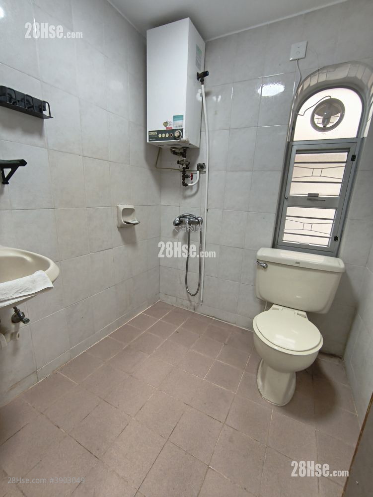 Village #3903049 Rental Property Detail Page - Bild 6