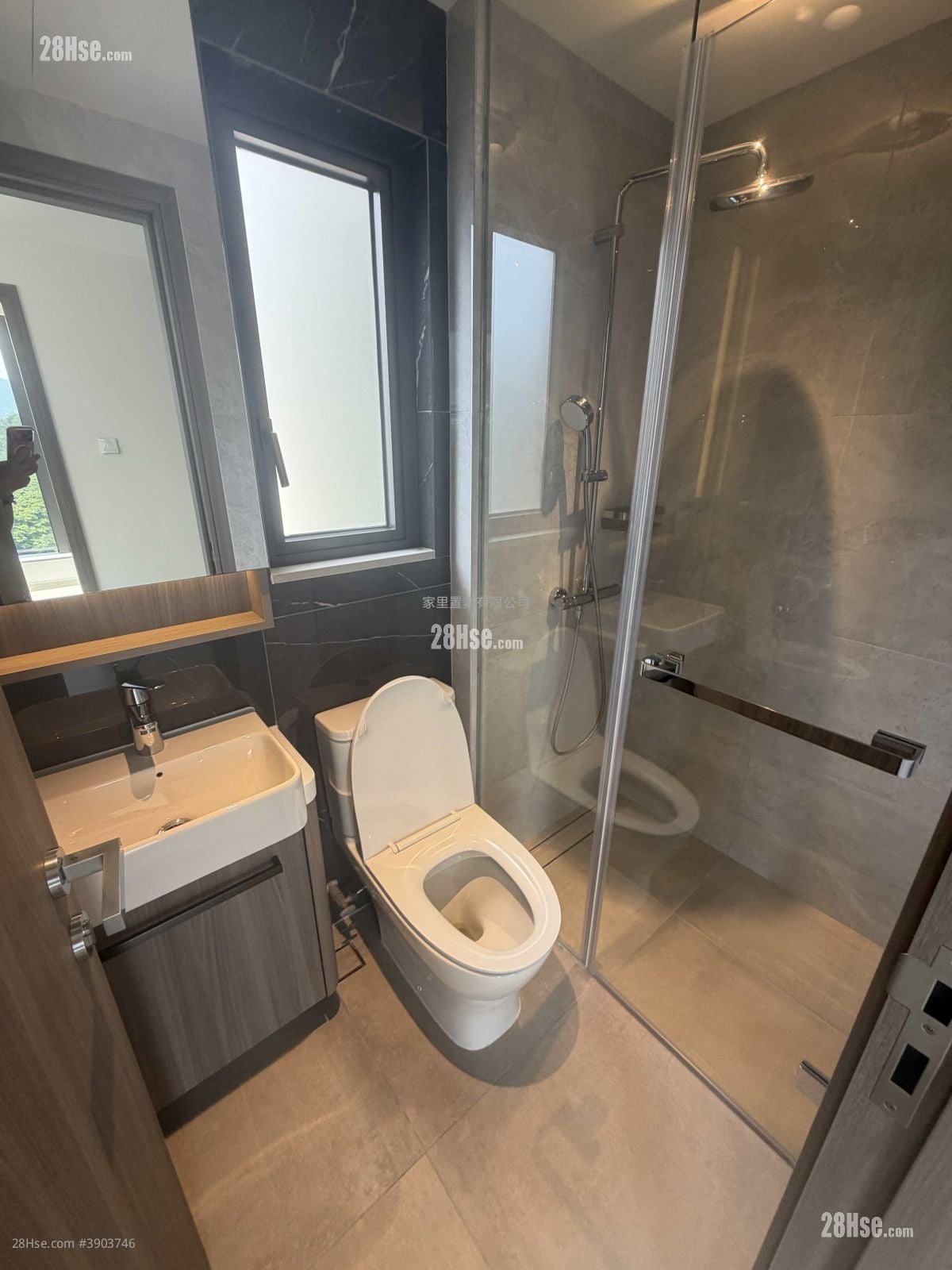 26 Ko Shan #3903746 Rental Property Detail Page - Widok 4