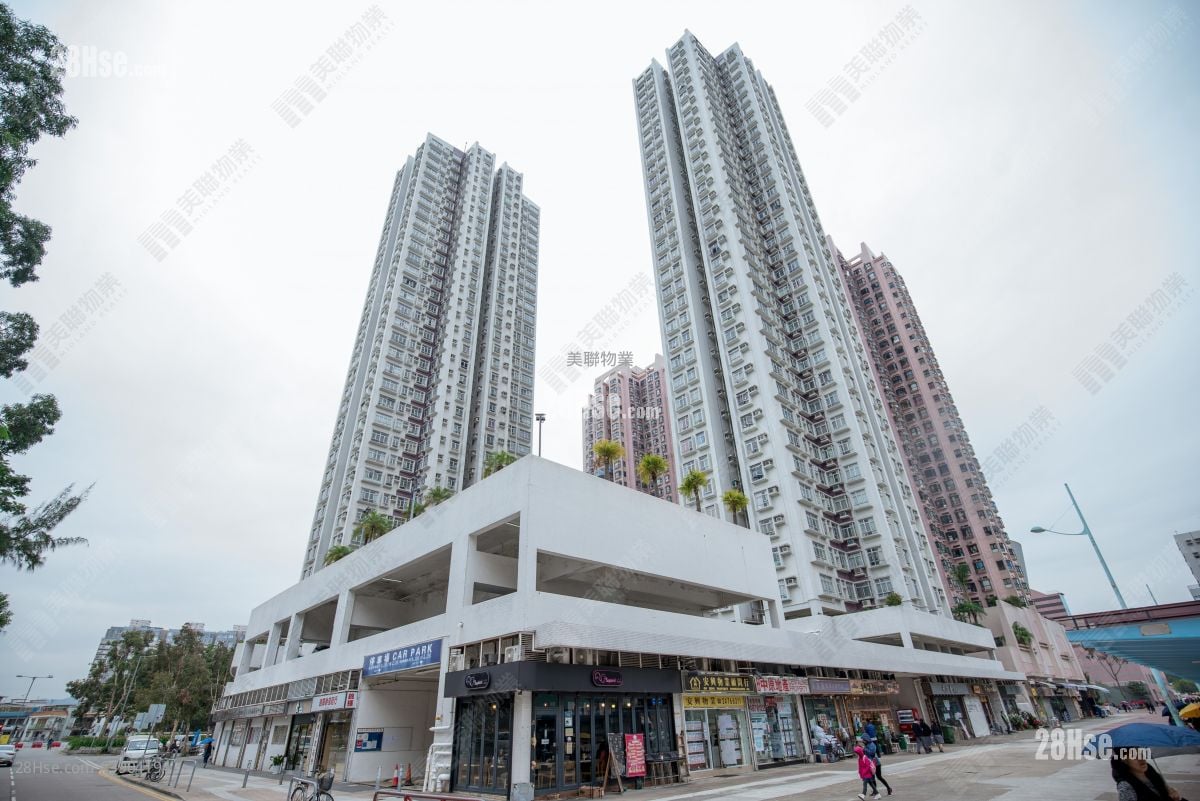 Yee Fung Garden Sell 2 Bedrooms , 1 Bathroom 366 ft²
