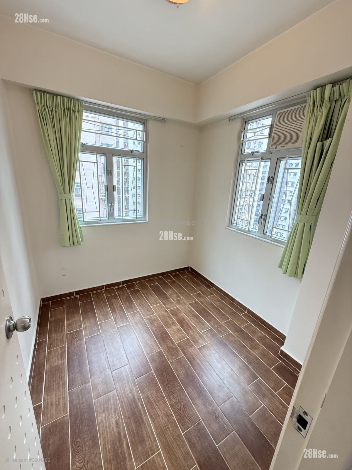 Whampoa Estate #3904266 Rental Property Detail Page - Aanzicht 3