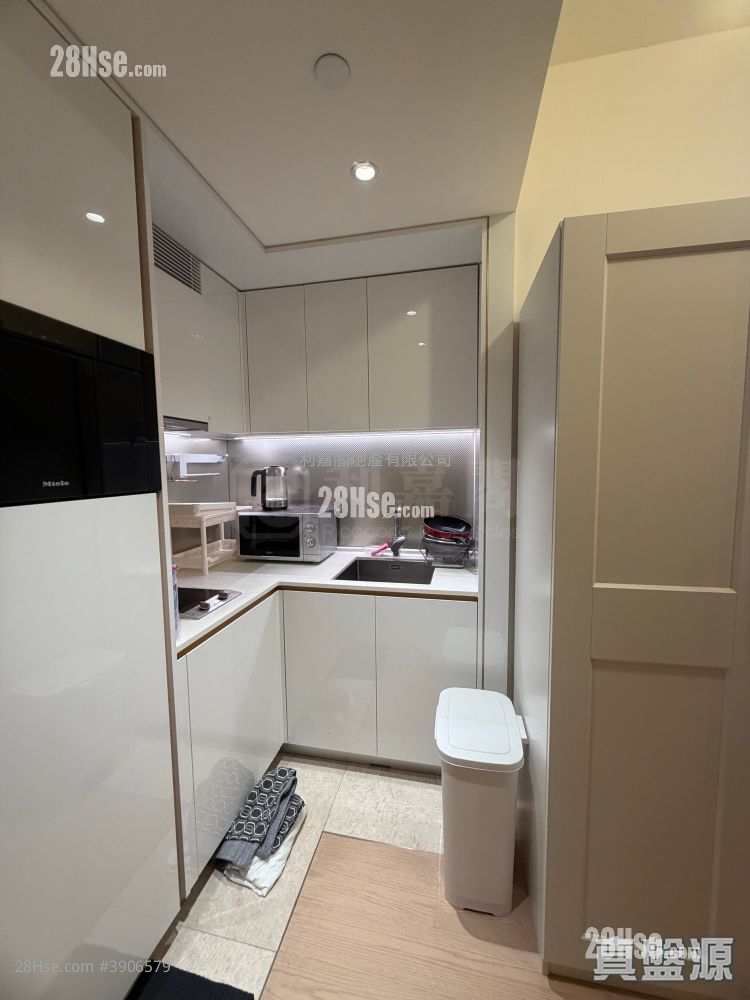 Monaco One #3906579 Rental Property Detail Page - Bild 3