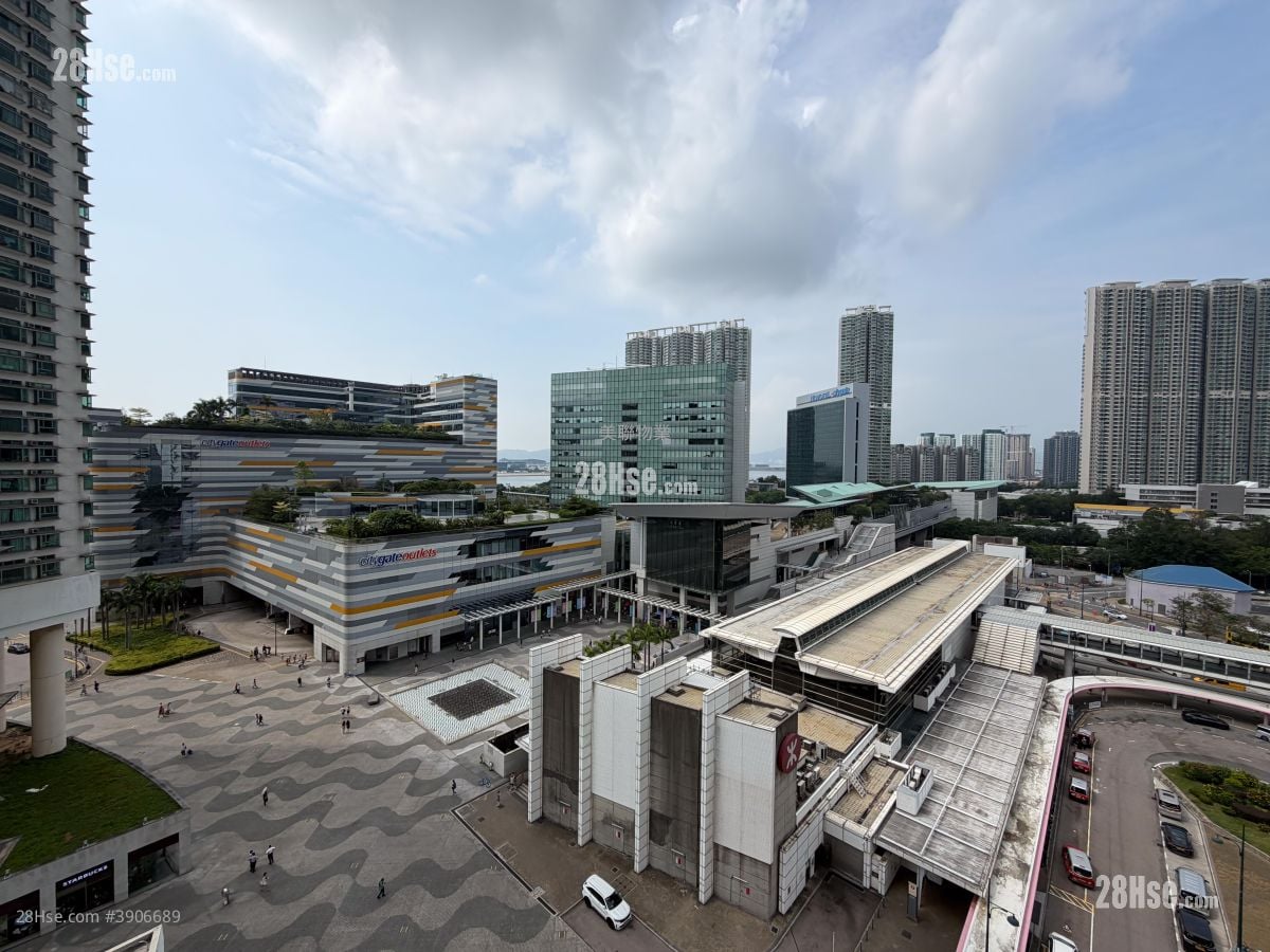 Tung Chung Crescent Sell 2 Bedrooms , 1 Bathroom 544 ft²