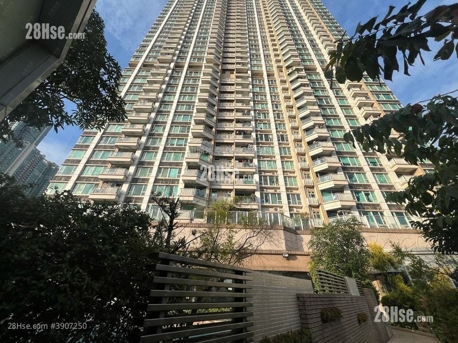 The Sparkle Sell 2 Bedrooms 510 ft²