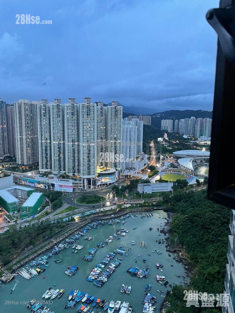 Oscar By The Sea Sell 2 Bedrooms , 1 Bathroom 524 ft²