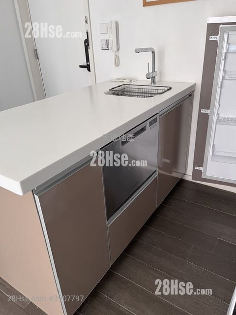 Queen's Cube #3907797 Rental Property Detail Page - Mehr