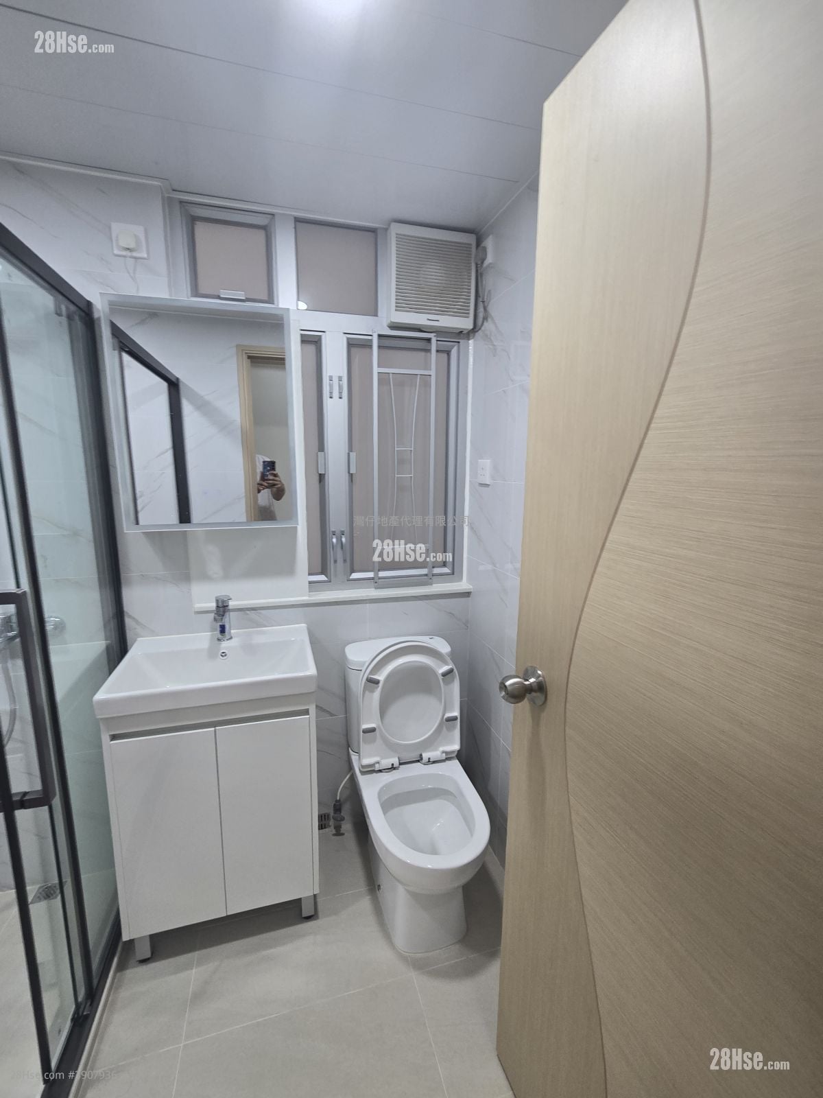 Hennessy Road Court #3907936 Rental Property Detail Page - Widok 4