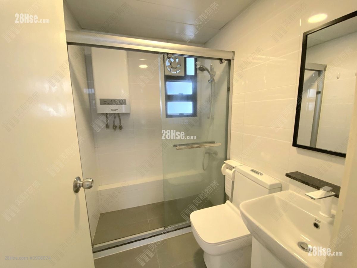 Tai Hing Gardens Sell 2 Bedrooms 428 ft²