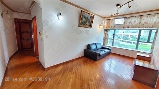 Tung Chung Crescent Sell 2 Bedrooms , 1 Bathroom 592 ft²