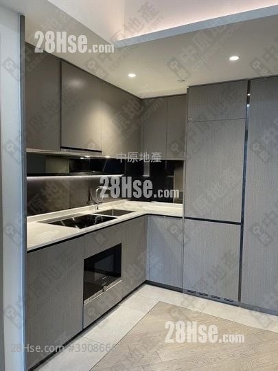 Regency Bay Sell 2 Bedrooms , 1 Bathroom 420 ft²