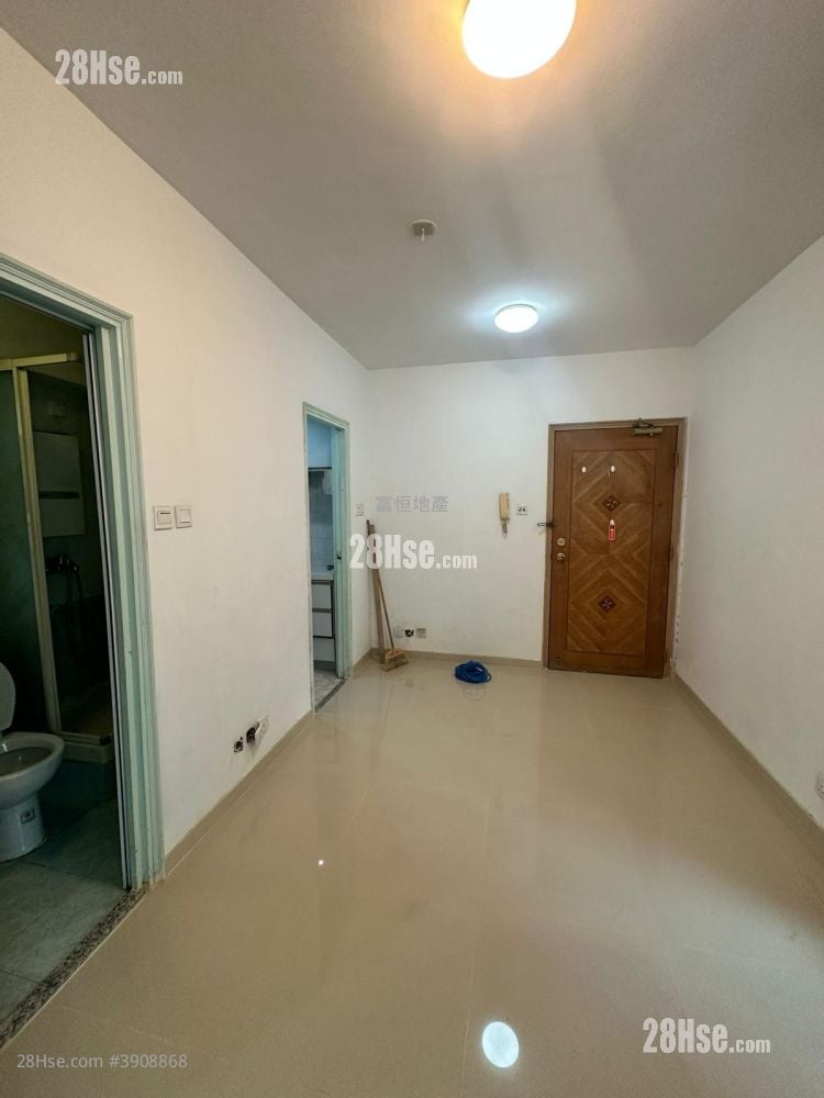 Top Growth Court #3908868 Rental Property Detail Page - Bild 2