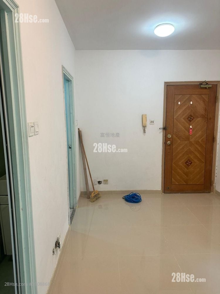 Top Growth Court #3908868 Rental Property Detail Page - Bild 6