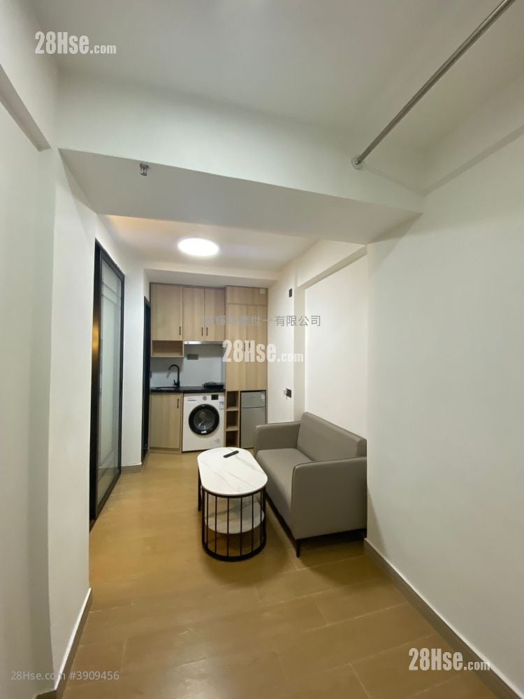 Windsor Mansion #3909456 Rental Property Detail Page - Vista 3