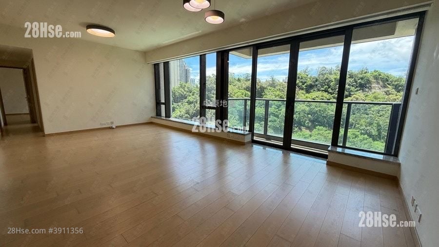 Mantin Heights Rental 4 Bedrooms , 2 Bathrooms 1,477 ft²