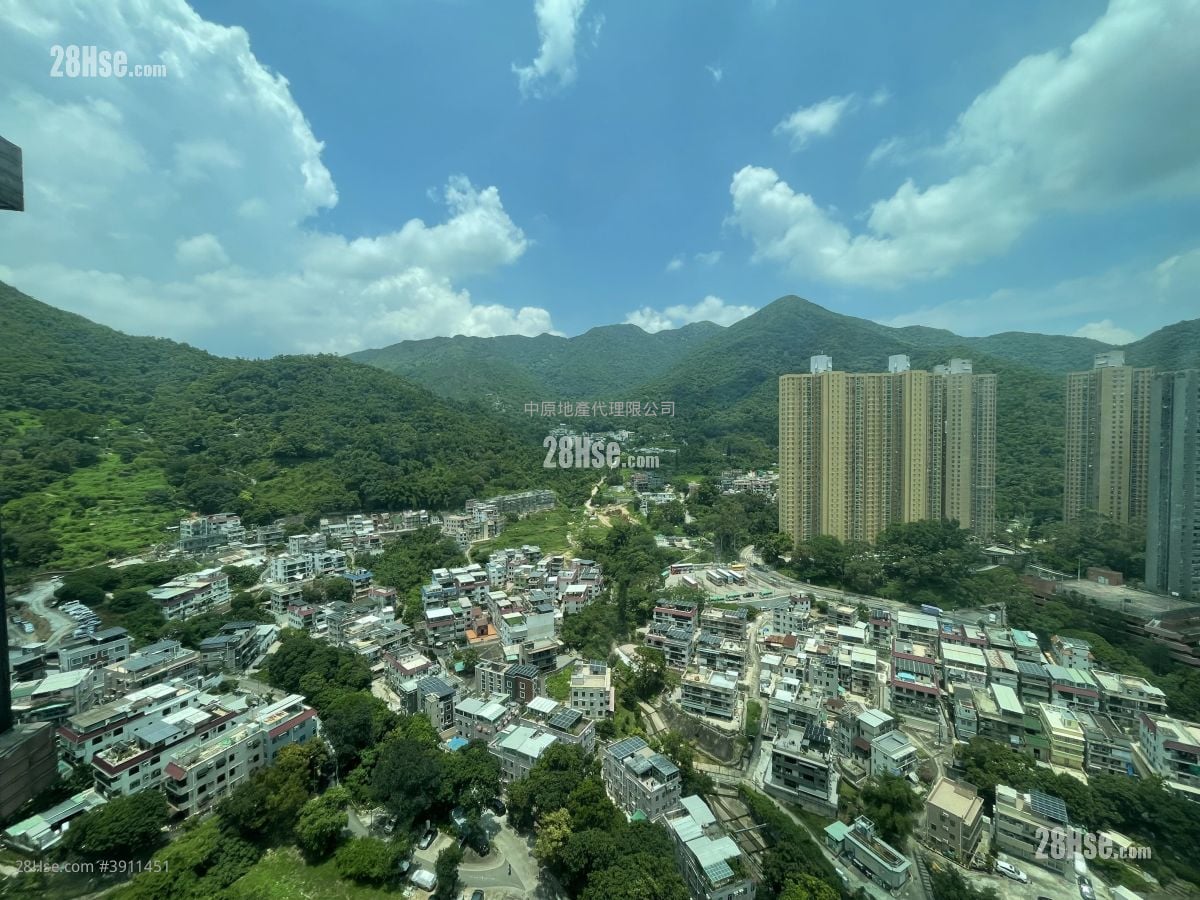 Castello Sell 2 Bedrooms 547 ft²
