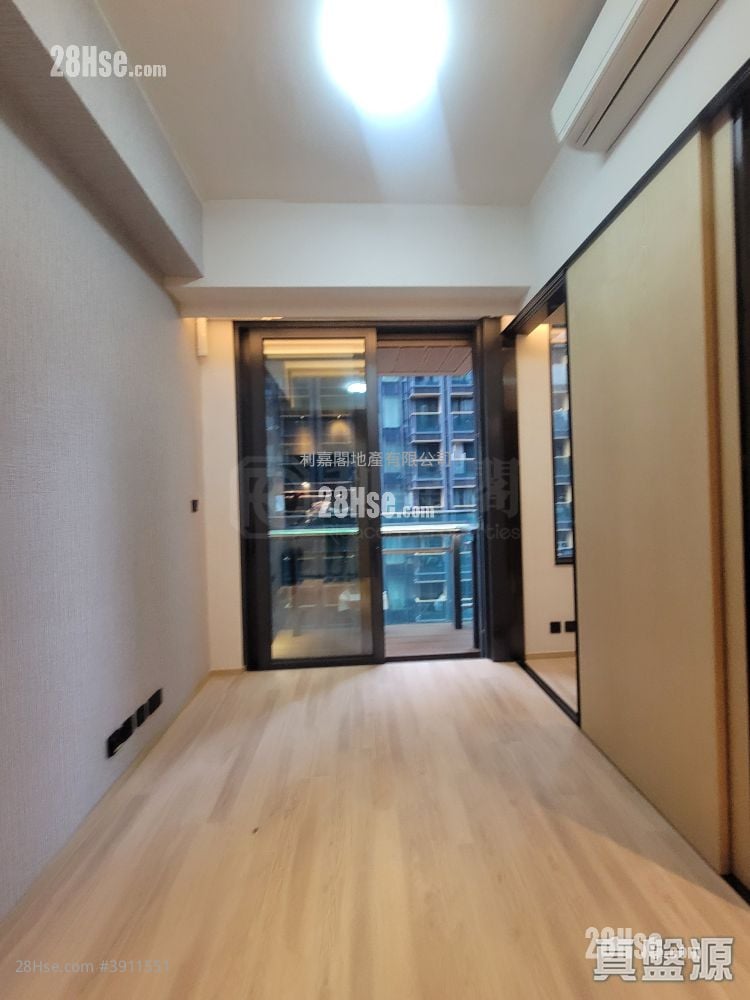 The Quinn Square Mile #3911551 Rental Property Detail Page - Bild 2