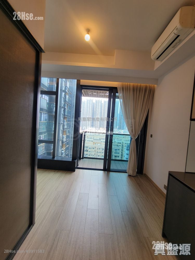 Aquila Square Mile #3911583 Rental Property Detail Page - Ansicht 2