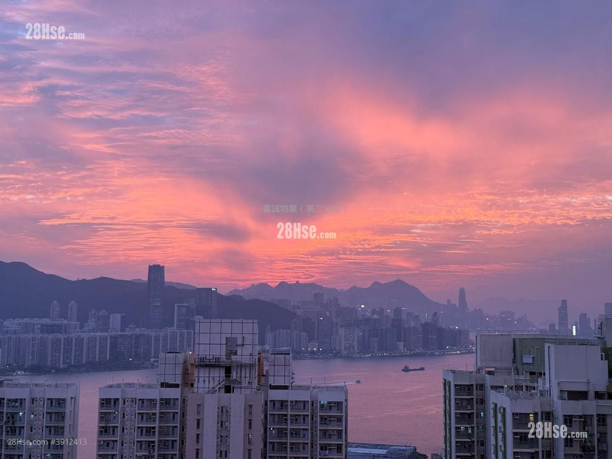 油翠苑 售盤 2 房 , 1 浴室 400 平方呎