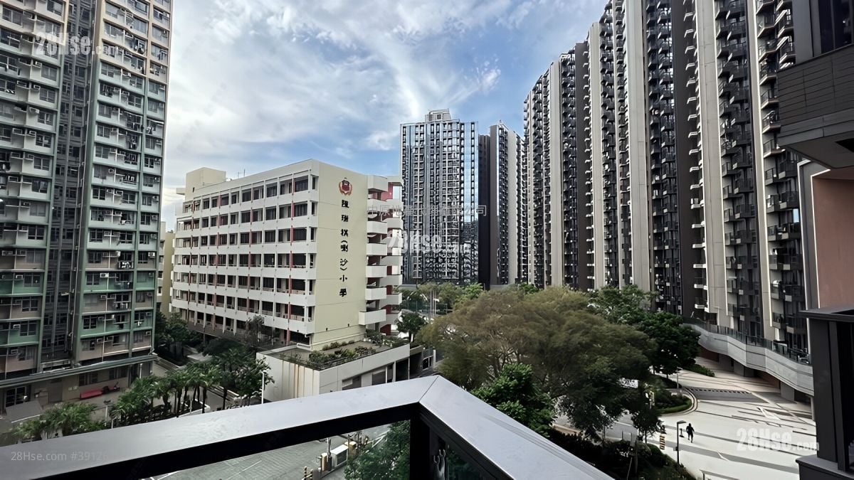 Mantin Heights Sell 2 Bedrooms , 1 Bathroom 594 ft²