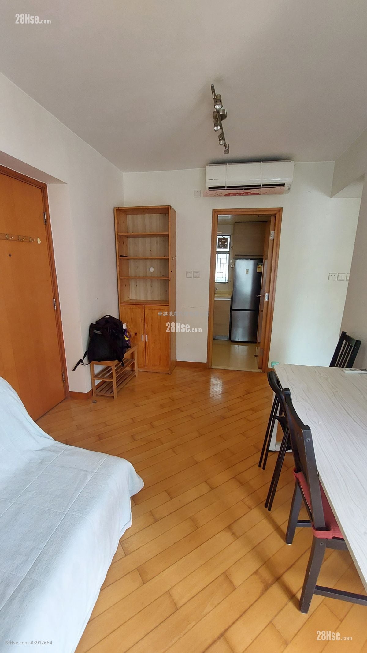 The Zenith #3912664 Rental Property Detail Page - Vista 3