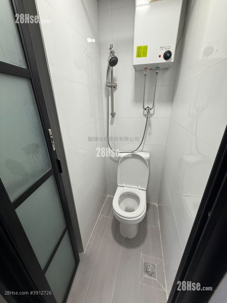 Wai Hang Building #3912726 Rental Property Detail Page - Widok 6