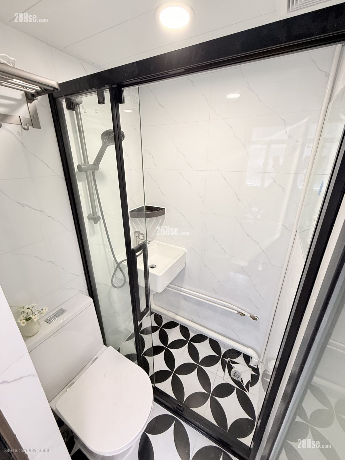 New Lucky House #3913508 Rental Property Detail Page - Aanzicht 5