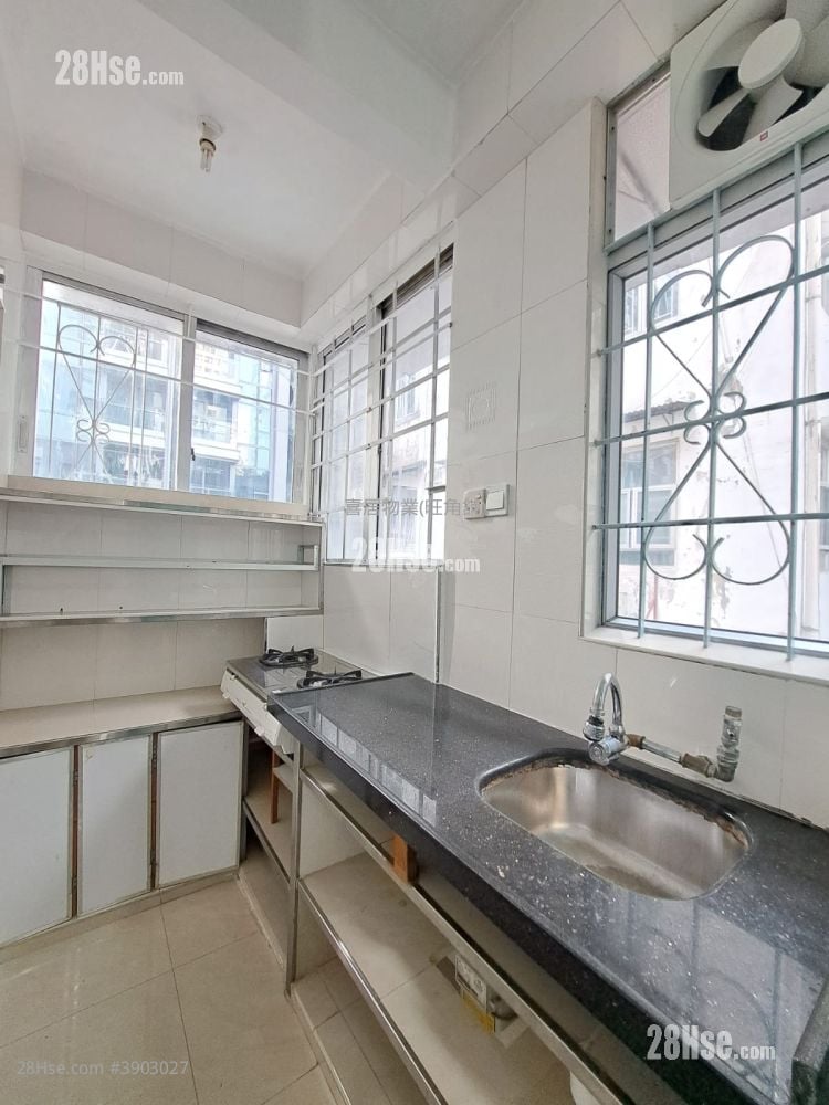 Kam Bit Building #3903027 For Sale Property Detail Page – pohled 5