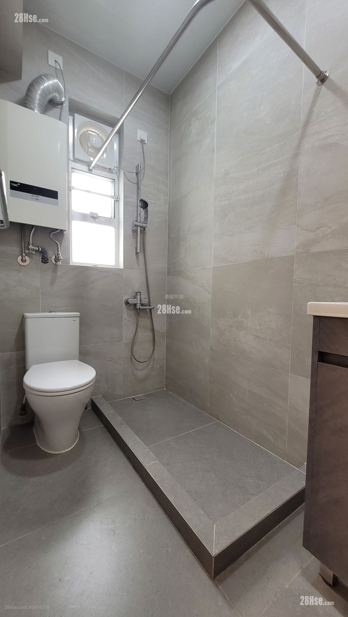 Valiant Court #3914559 Rental Property Detail Page - Więcej