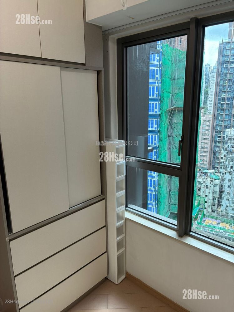 Upper East #3915101 Rental Property Detail Page - View 5