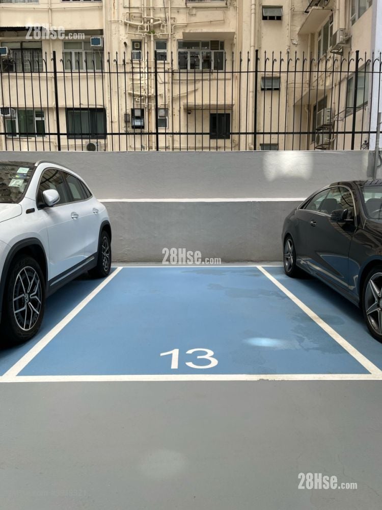 Star Court Rental