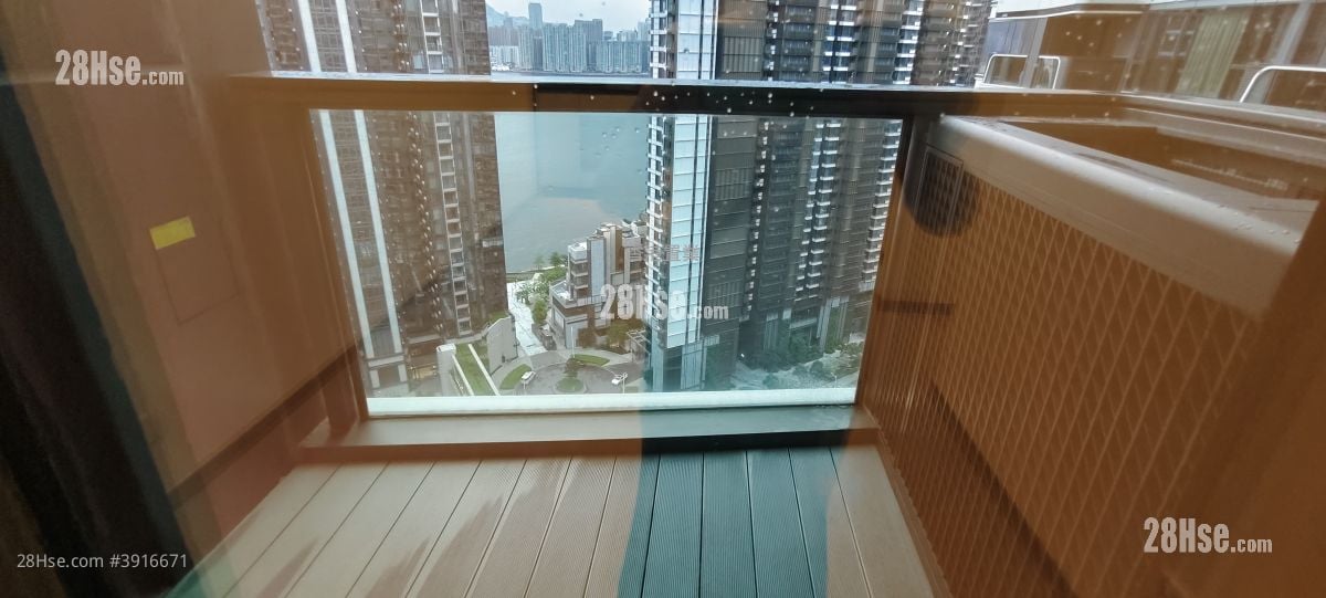 One Victoria #3916671 Rental Property Detail Page - Ansicht 3