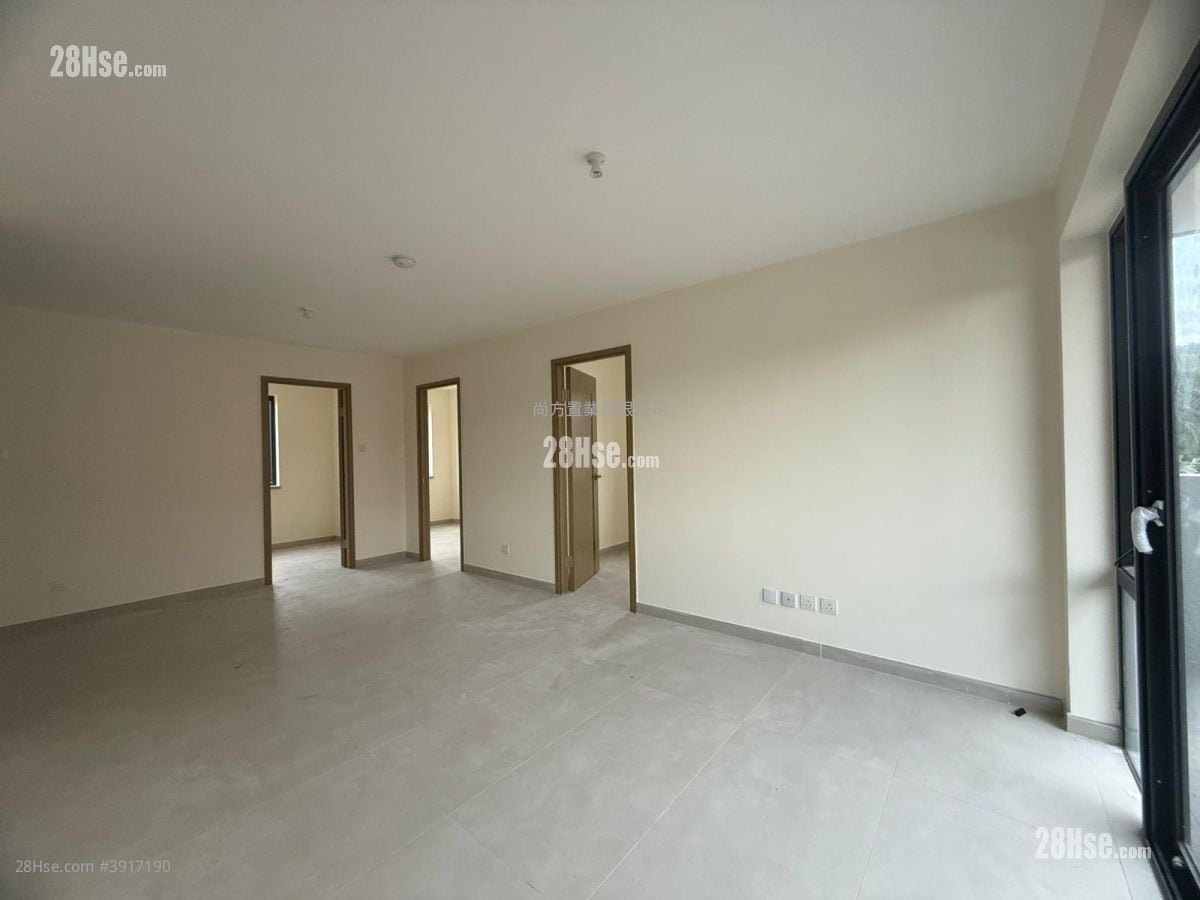 Village #3917190 For Sale Property Detail Page - Widok 4