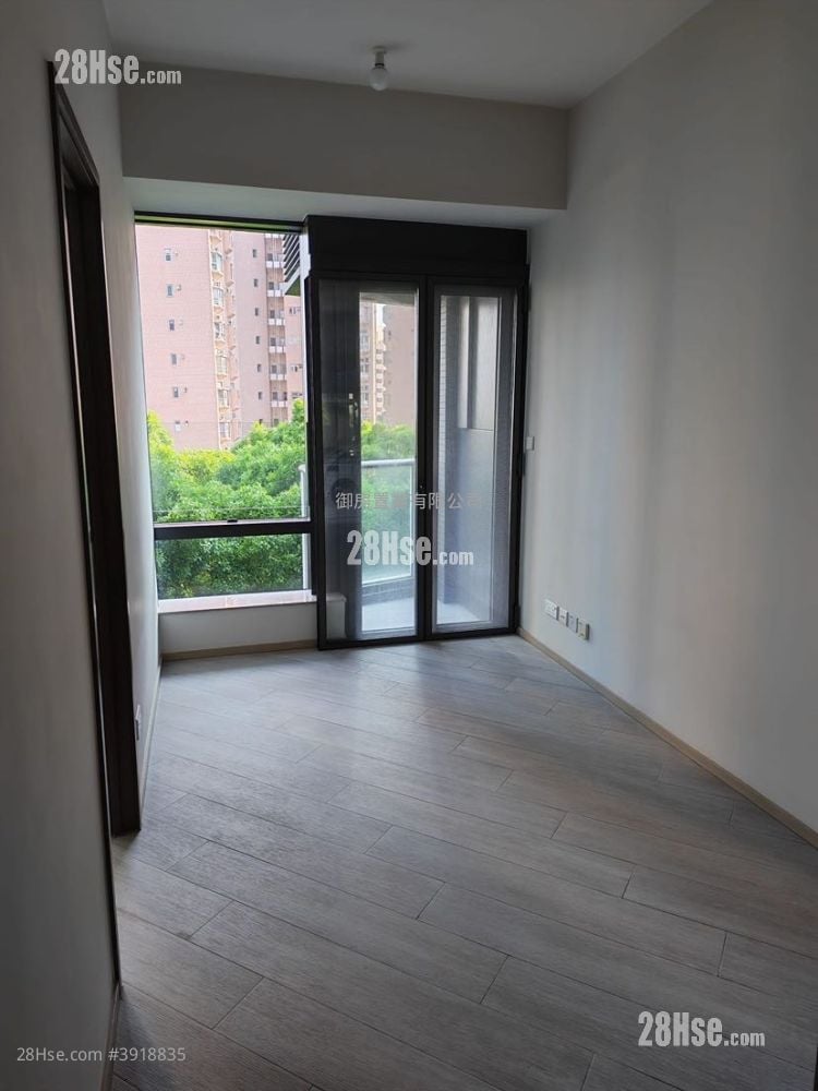 The Royale Rental 348 ft²