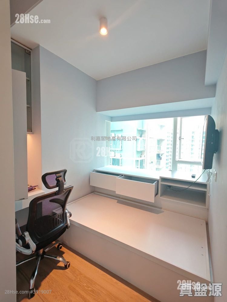 Metro Town #3919007 For Sale Property Detail Page - Widok 2