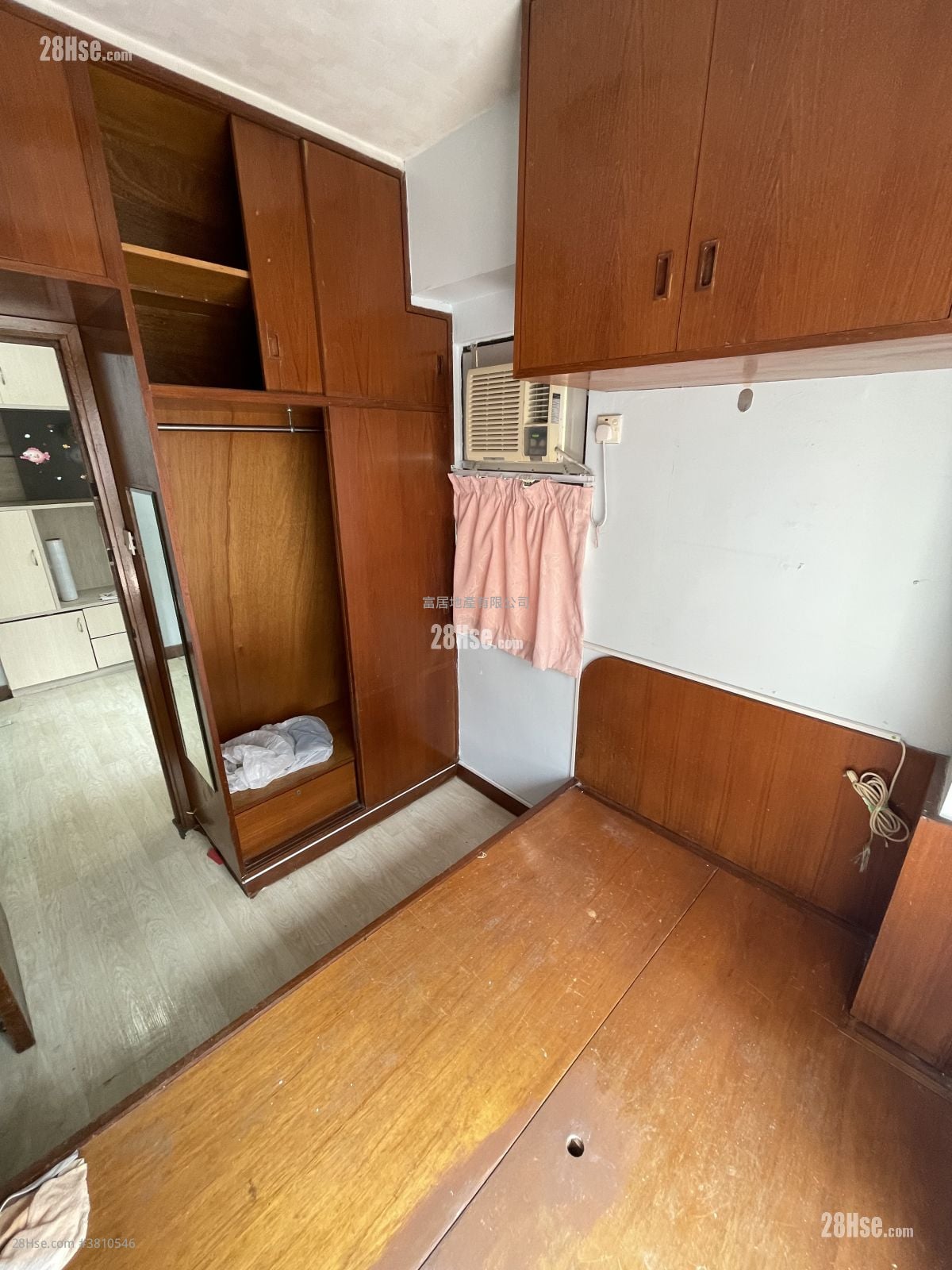 Wing Loong Building #3810546 Rental Property Detail Page - Mehr