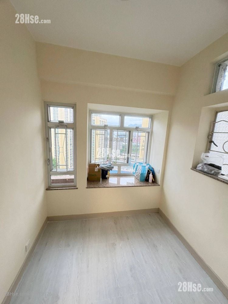 Mayfair Gardens #3919926 For Sale Property Detail Page - Widok 3