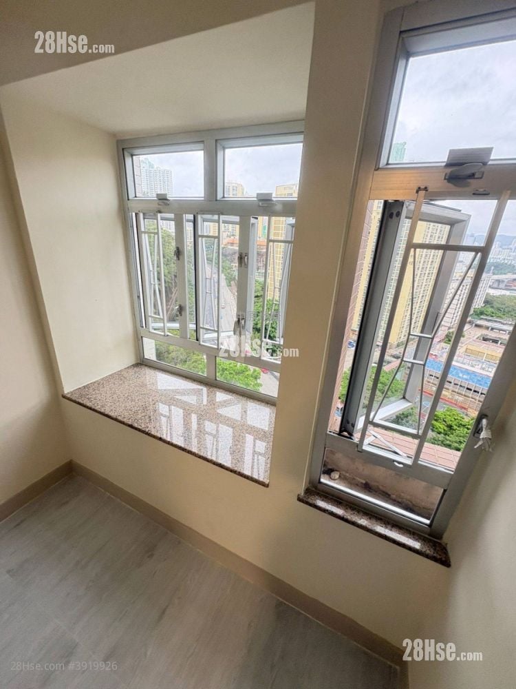 Mayfair Gardens #3919926 For Sale Property Detail Page - Widok 4