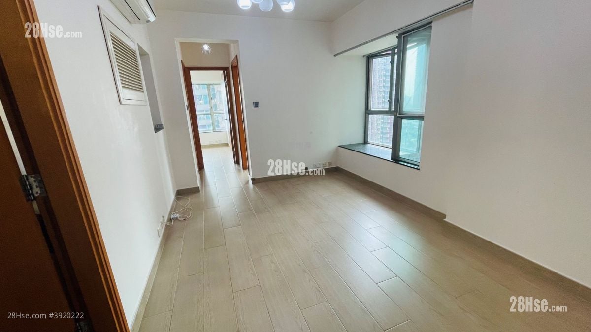 Yoho Town Sell 2 Bedrooms 393 ft²