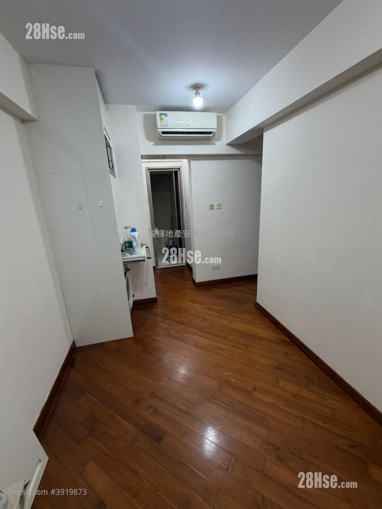 Baker Residences #3919873 For Sale Property Detail Page - Widok 2