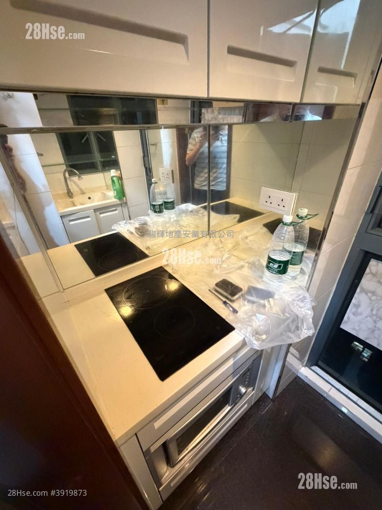 Baker Residences #3919873 For Sale Property Detail Page - Widok 4