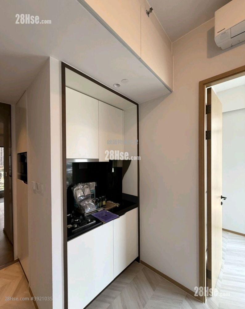 Eight Southpark #3921035 Rental Property Detail Page - Widok 2