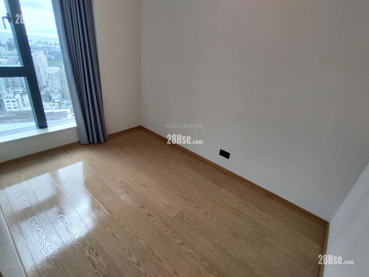 Topside Residence #3747853 Rental Property Detail Page - Altro