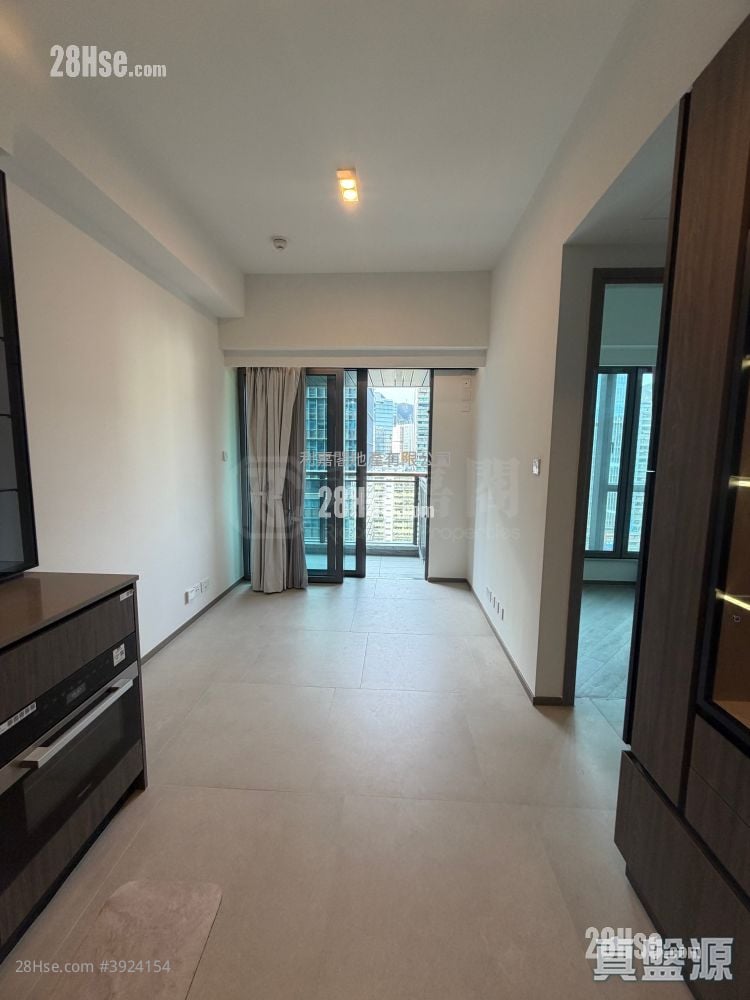 Cullinan Sky Sell 2 Bedrooms , 1 Bathroom 437 ft²