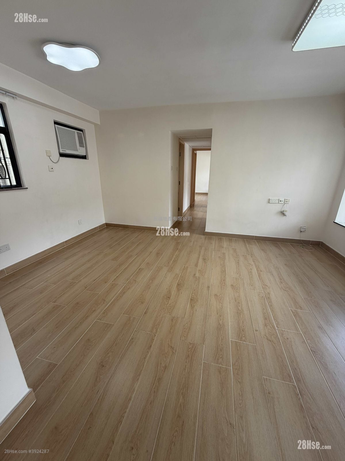 Kennedy Town Centre #3924287 Rental Property Detail Page - Ansicht 2