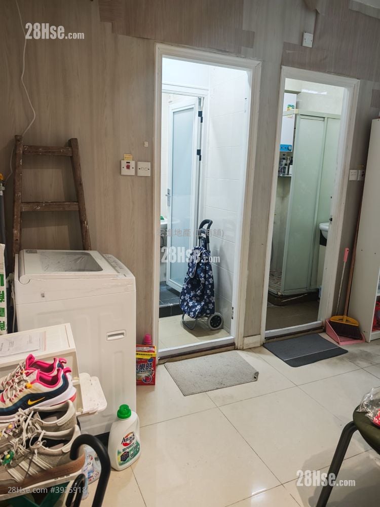 Cosmopolitan Centre #3925918 Rental Property Detail Page - Bild 4
