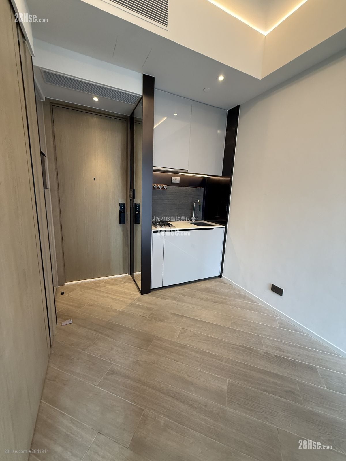 The Henley #2841911 Rental Property Detail Page - Vista 3
