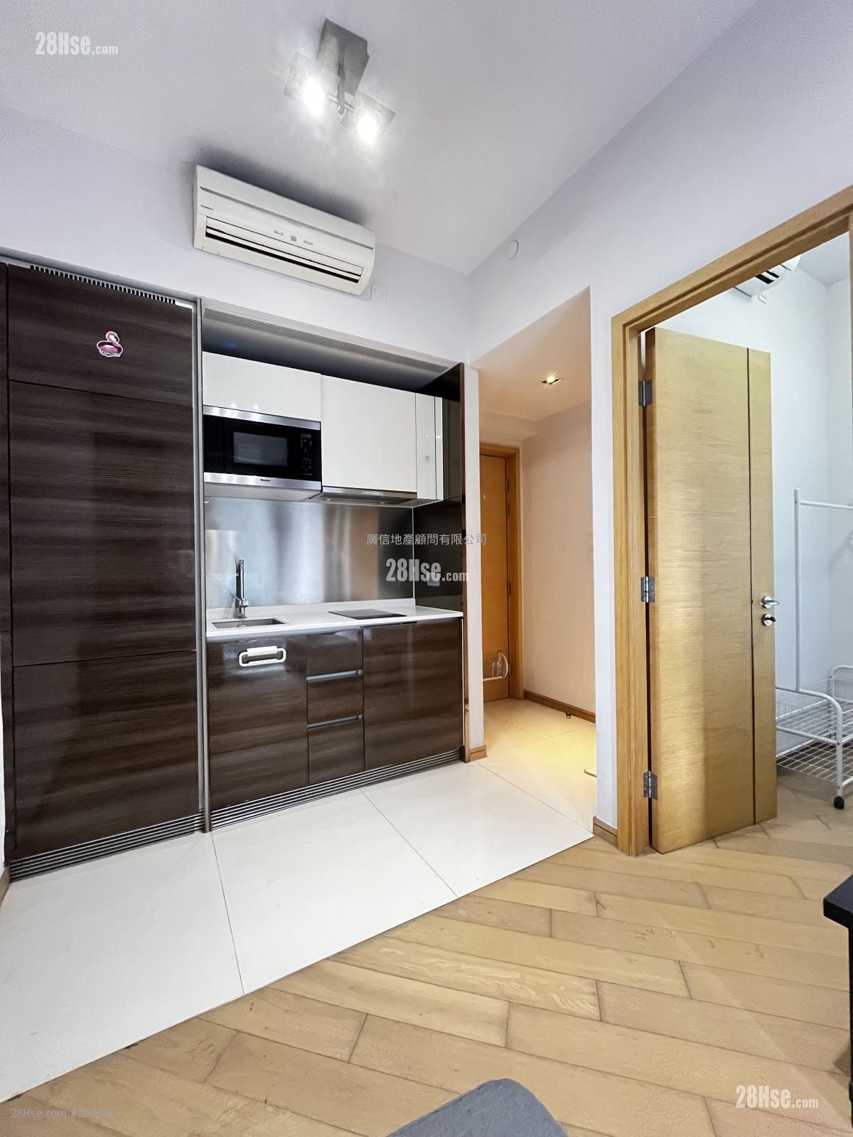 Upper West #3926801 Rental Property Detail Page - Widok 3
